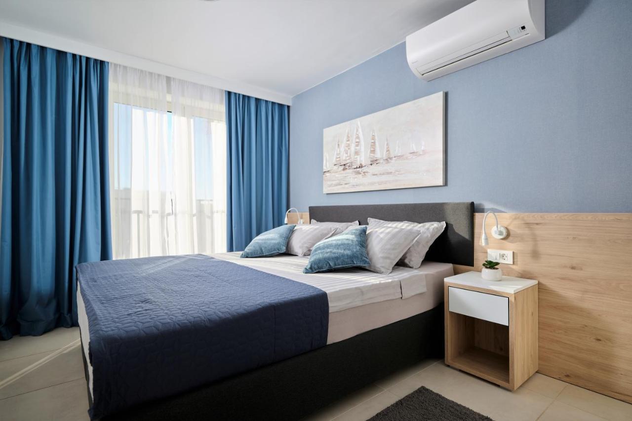 Vita Mirabilis Suite Umag Exterior foto