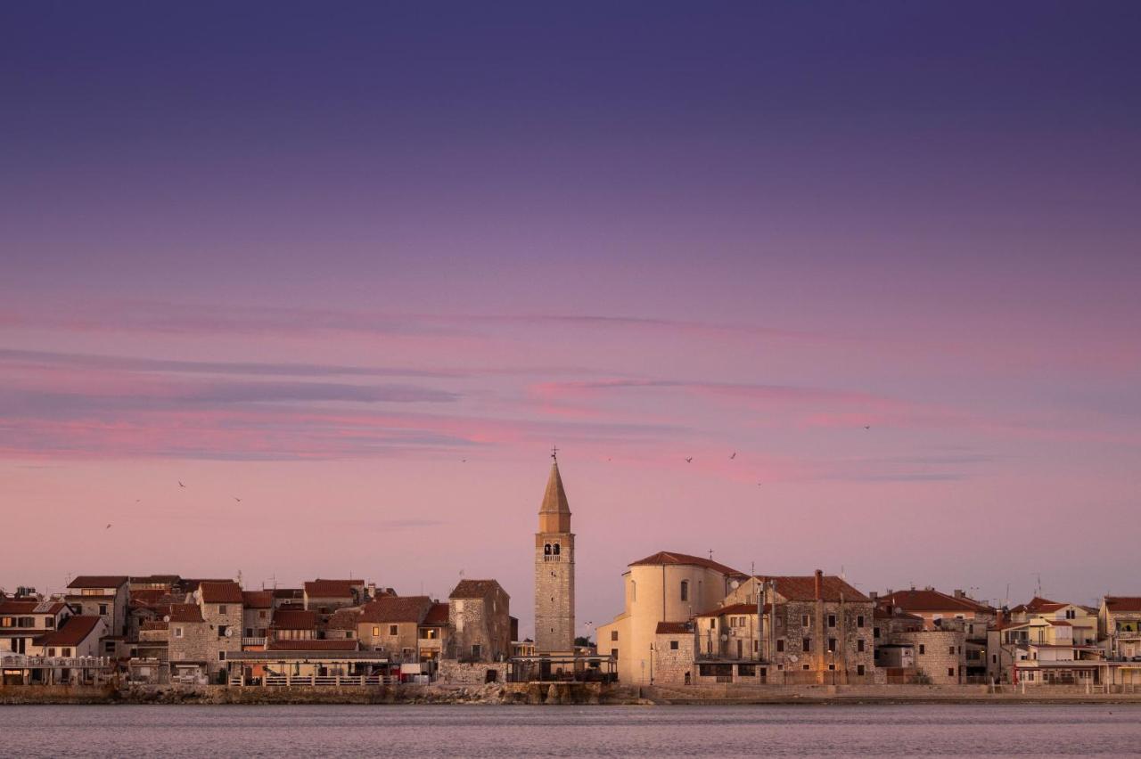 Vita Mirabilis Suite Umag Exterior foto