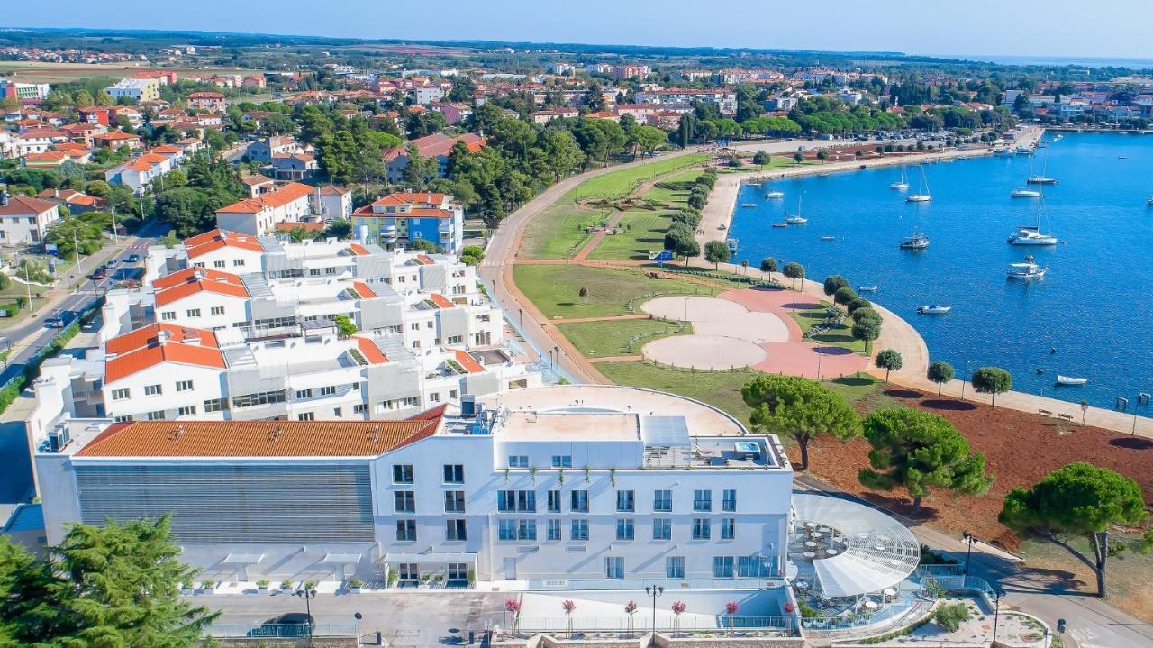 Vita Mirabilis Suite Umag Exterior foto