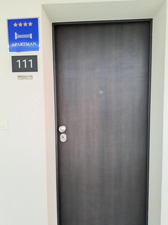 Vita Mirabilis Suite Umag Exterior foto